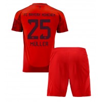 Camiseta Bayern Munich Thomas Muller #25 Primera Equipación Replica 2024-25 para niños mangas cortas (+ Pantalones cortos)